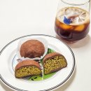 독도PC방 | 2026 연말연초 일상로그 - 카페 디아즈 딸기케이크, 코나커피, 앱코 AS104 키보드, 마그넷 뱃지판 정리