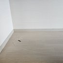 선경뉴빌아파트 | 부산 중구 선경뉴빌 아파트 바닥 실리콘 전체 제거 후 재시공｜마감의 완성은 실리콘, 마감마스터...