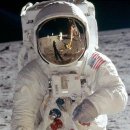 달 음모론(Moon Hoax) 이미지