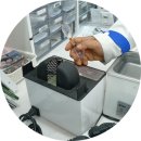 다비치안경홍대동교동삼거리점 | 홍대안경점 _ 다비치안경 홍대동교동삼거리점 정말 친절합니다.