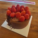 불당4로 | 투썸플레이스 스초생 홀케이크 솔직후기 ㅣ 가격, 맛, 칼로리까지 정리