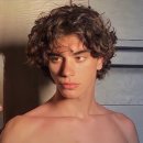 이글메디칼 | 올여름, 손질편한 남자장발펌으로 히피펌 어떠신가요?