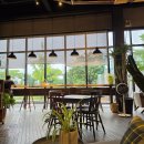 자바참치 | 식사동브런치카페 블랙롤스 콘센트 많은 일산대형카페