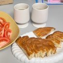 까페 꼴라쥬 | 동대구역 빵집 명덕빵앗간 동대구점 | 두바이 소금빵 맛집 후기 + 인기메뉴 추천