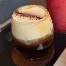 해롤커피 | [티캣의 먹방로그] 일산 웨스턴돔 롤케이크 카페, 블레스롤 아인슈페너·수박음료 후기