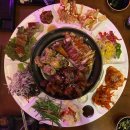 김봉순허브족발보쌈 | [양재시민의숲] 16가지 밑반찬과 즐기는 푸짐한 족발 한상 맛집 “족슐랭 양재시민의숲역점”