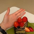 밤실로2 | 투썸플레이스 두초생 두바이스초생 내돈내산 후기 가격 칼로리 광주 예약 가능한 매장