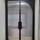 씨유안동용상현대점 | ​안동용상풍림아이원리버파크 현관중문 시공 후기: 블랙 양개 중문으로 세련된 첫인상!