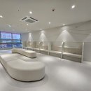 보람산부인과의원 | 검단 샤인산부인과 대기실 소파 납품 후기 | 곡선의 미학이 담긴 벤코의 맞춤 가구
