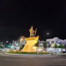 정발장군 동상 앞 교차로 | 전남 여수 가족여행)여수 명물 딸기모찌 삼대옥 본점 내돈내산 솔직후기