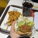 수성시장 옆(맘스터치) | 영등포시장역 ‘맘스터치 피자앤치킨’ :: 신상 한정메뉴 할라피뇨통살버거 혼밥 장소 후기