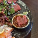 김해 이자카야 맛집 유케 다시마 곤부지메 연어&amp;육회육사시미 삼합 후기