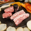GS독산골드파크3차점 | 대판 솥뚜껑김치삼겹살 ll 큼직한 솥뚜껑에 구워먹는 독산동 삼겹살 맛집 방문기
