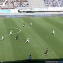 [충남아산 vs 수원] 데니손, 한명 제치고 왼발로 감아봤지만 살짝 뜨는....gif 이미지