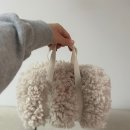 크림(cream) | 미닛뮤트 25 시어링 도트백 minitmute shearing tote 크림(cream) 후기