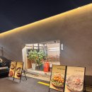 땡땡거리김밥집 | 용산 땡땡거리 &#39;집집&#39; 육회/불스지 솔직 후기: 떡볶이 맛 스지, 재방문 의사 있을까요?