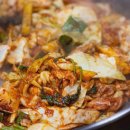 꼬꼬댁 갈비 이미지