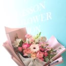 화이트데이 막대사탕 비누꽃다발 | 이번 주 토요일! 데이트를 못해도 선물 가능한 천안 화이트데이 꽃선물 배달 - 사전 예약 시 사탕 증정