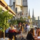 숨겨진 술자리 명소 2023년 유럽 최고의 루프탑(옥상) 바 50곳 공개 이미지