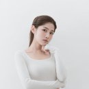 벨로드민(Bello de Min) | 가을 분위기에 맞는 무드를 담은 루미나르 스튜디오에서 대구 프로필 사진을 촬영해 보세요.