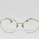 글라스 안경. 콘택트 이미지