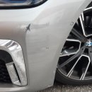 BMW740i 범퍼복원 및 부분도색 작업사진 입니다. 이미지