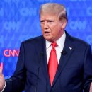 트럼프, CNN 상대 6000억원대 명예훼손 소송…미 대법원에 상고 이미지