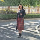 미디피아 | 가죽 자켓으로 완성한 늦가을의 클래식 무드, 레드 체크 스커트 코디 후기!