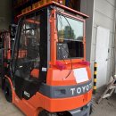 Toyota electric forklift vinyl curtain 이미지