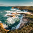 Gog and Magog Gibson Steps, Great Ocean Road, Victoria , Australia 이미지