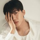 카네이션 좀 줘 봐봐 ㅎㅎ 이미지