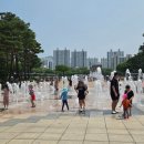 중앙공원 분수대옆 | [안양 평촌 물놀이 명소] 평촌중앙공원 (도심 속 무료 물놀이 및 피크닉 명소, 주차정보 &amp; 분수시간...