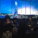 서울롯데타워 전망대로 가는 엘리베이터 안 그리고. . . 오라 이미지