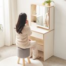 작고 귀여운 공간에도 딱! e스마트 마카롱 화장대로 나만의 뷰티존 완성하기