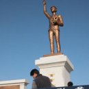 함기용 동상 이미지