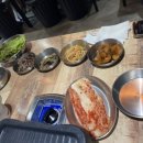 꽃돼지네생삼겹 이미지