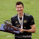 골때녀 득점왕 트로피 이미지