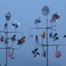 바람개비 조형물 이미지