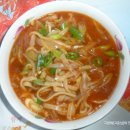 얼큰칼국수 이미지