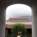 바다 위 환상의 섬 하롱베이 이미지