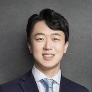 신상열 부사장, SK텔레콤 평사원과 결혼 이미지