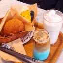 2호선 해운대역 7번출구 | 부산 해운대역카페 | 해운대 디저트, 소금빵 맛집 카페 해운대 1994