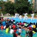 거리로 나온 예술 이미지