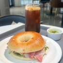 현대고등학교 | 압구정역 카페 블렌드위치 베이글 맛집 후기 메뉴 영업시간