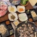 돼지부엌 이미지