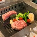 청화 호족반 | 고기를 구워줘서 먹기만 하면 되는 삼겹살 맛집 교대역 이층집 본점