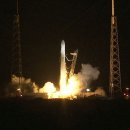 First commercial cargo flight heading to International Space Station 이미지