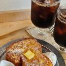 정갈한 프토 한 접시에 소금 생크림, 망원동 프렌치 토스트 맛집 &#34;BEEKEND&#34; 비캔드