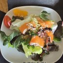 풍미독서 파주 헤이리마을 대형카페 컴프 에비뉴 <b>독서</b>하며 베이커리겸 브런치까지 가능한 분위기카페