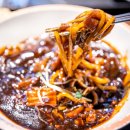 부진한양족발 | 현관 앞 소리없는 전쟁, 배달의 시대에 살다